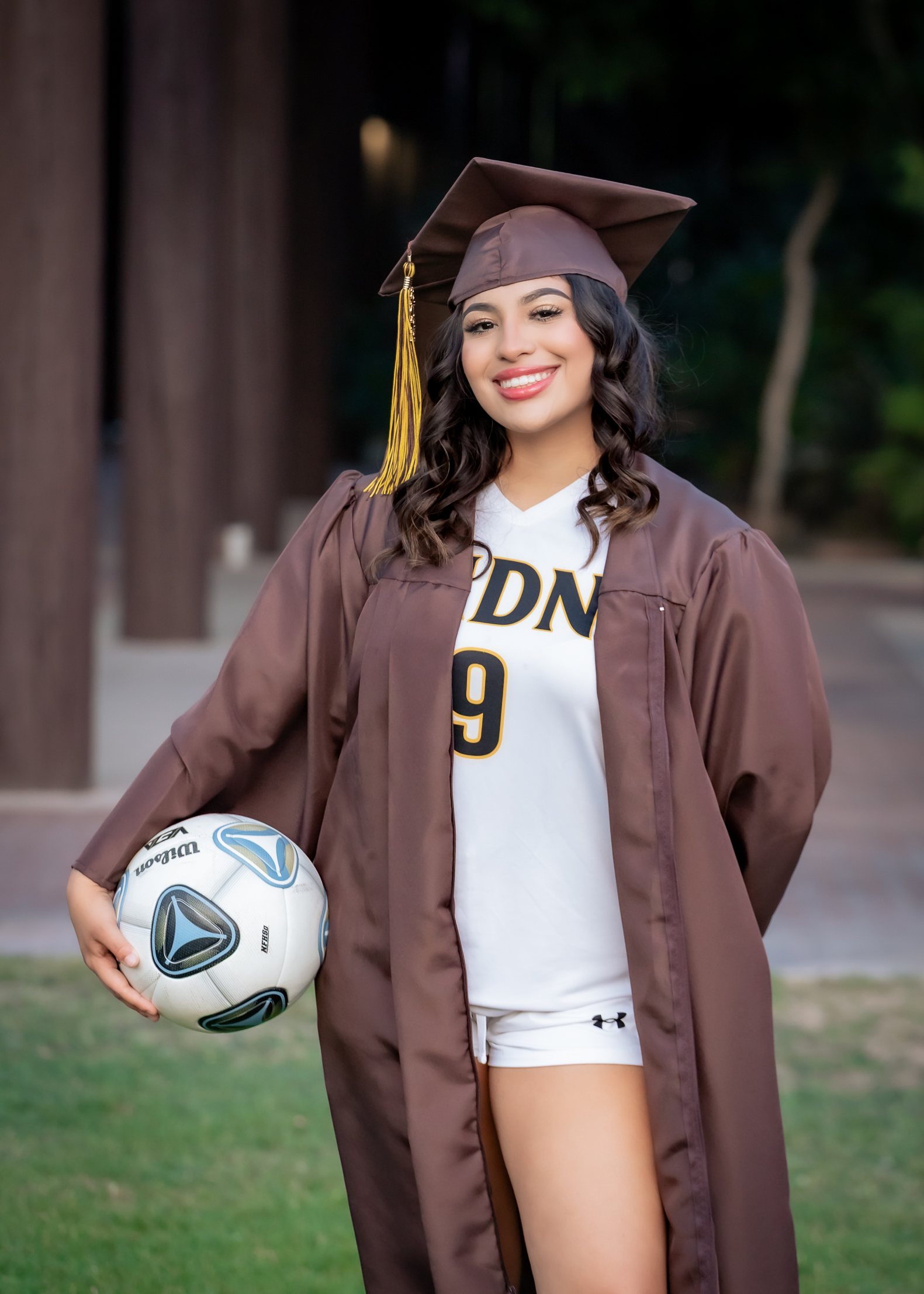 Bella graduation portrait by Pak Studios in Arizona graduation portrait session