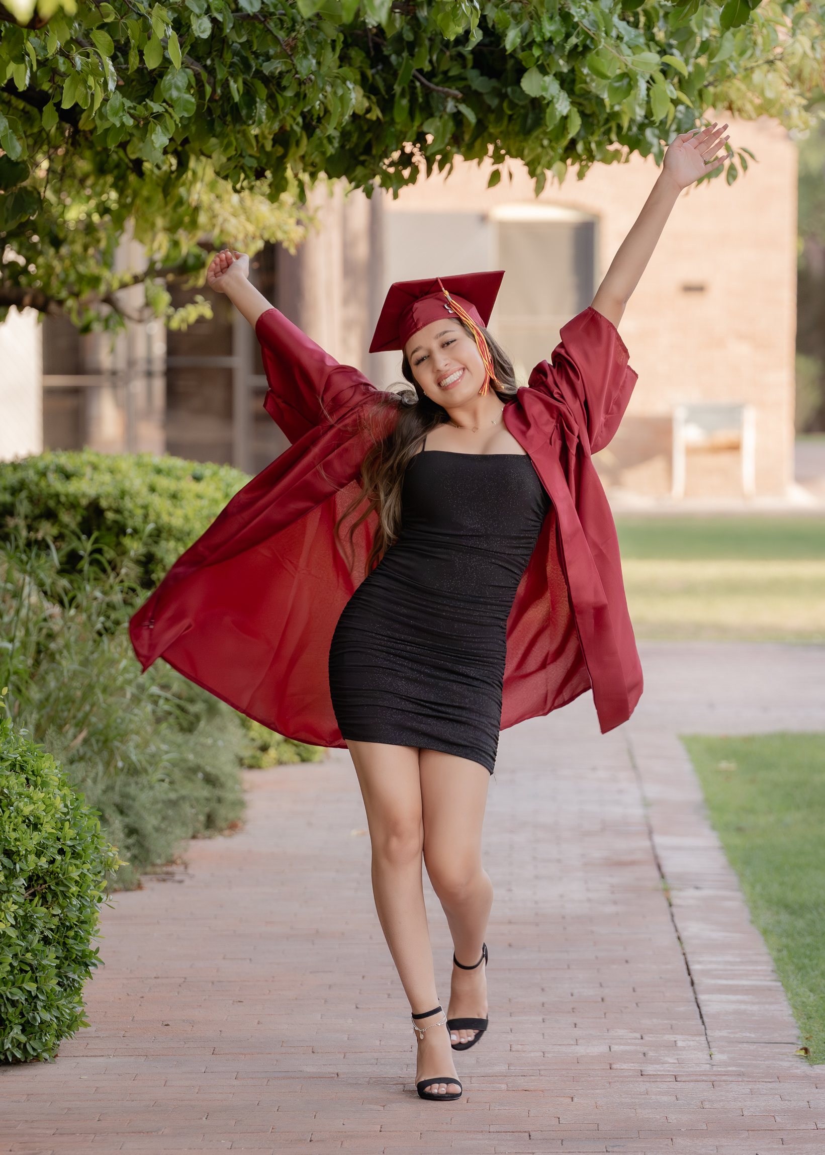 Jaselle graduation portrait by Pak Studios in Arizona graduation portrait session